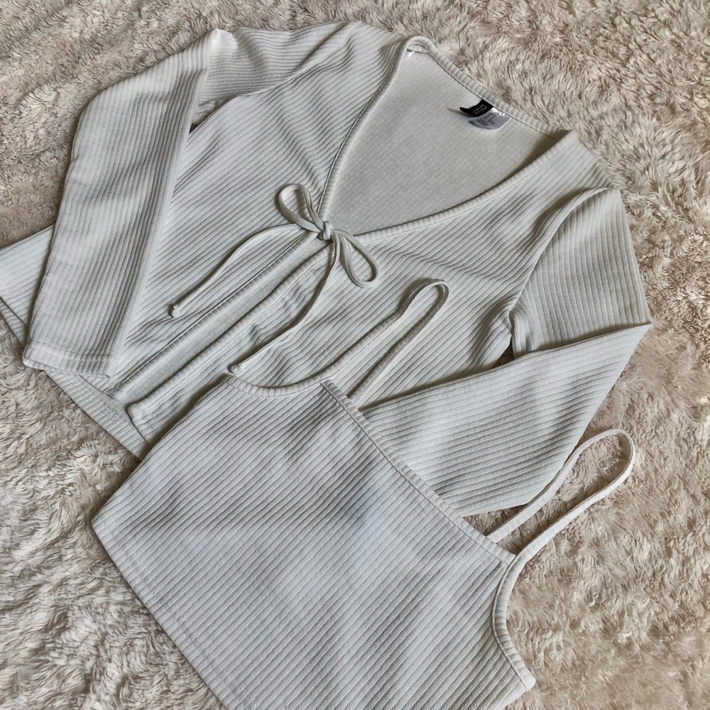 H&M Matching Two-Piece Top Set - Picture 2 of 9
